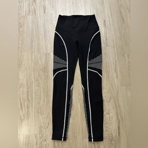 Lululemon Channel Your Energy Tights Leggings